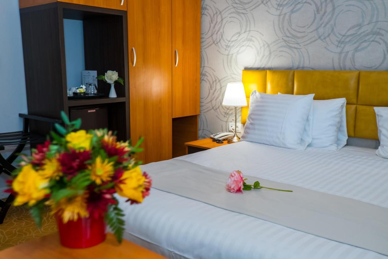 Best Western Hotel Lev Or I Bucareste Exterior foto