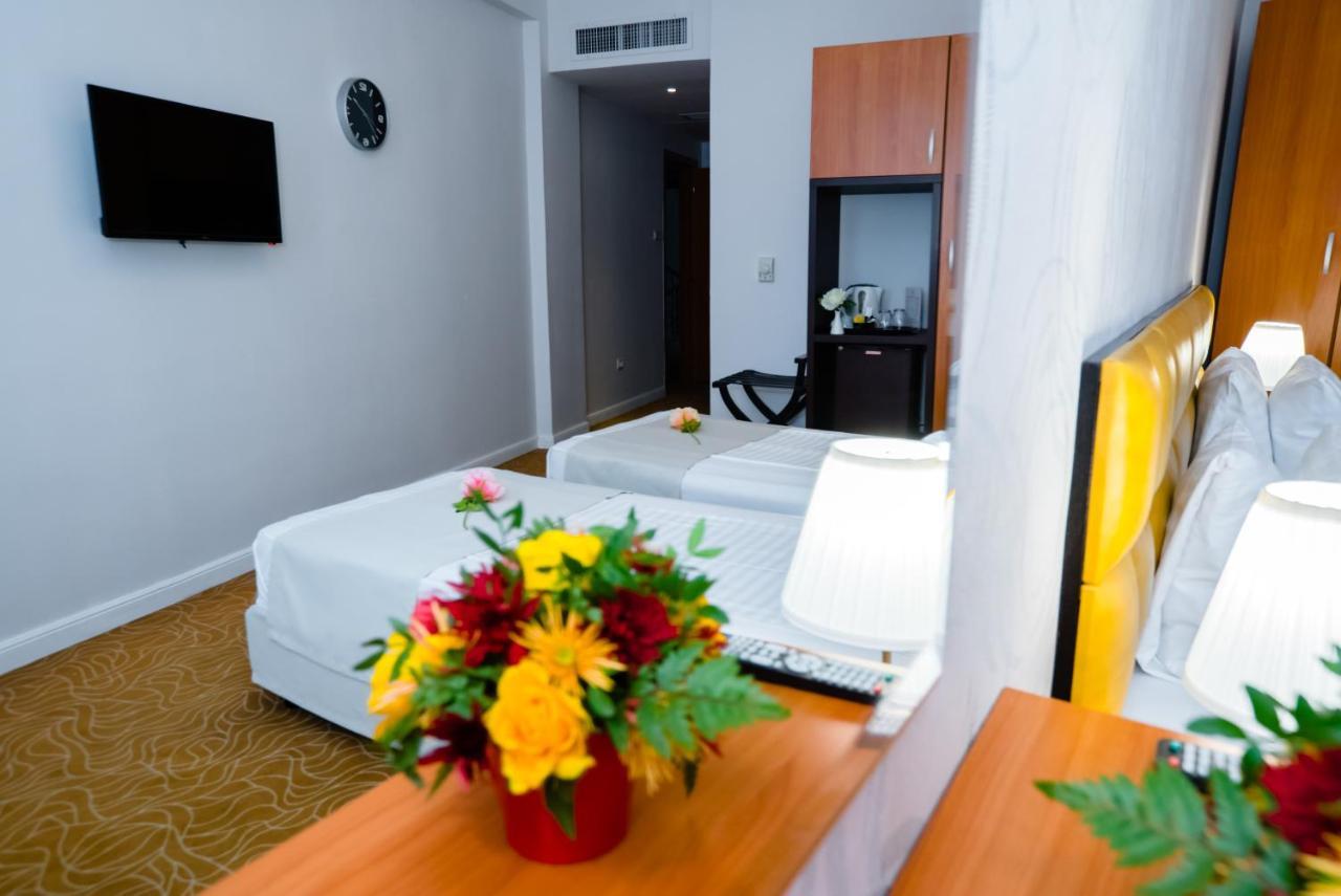 Best Western Hotel Lev Or I Bucareste Exterior foto