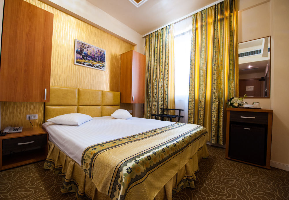 Best Western Hotel Lev Or I Bucareste Exterior foto