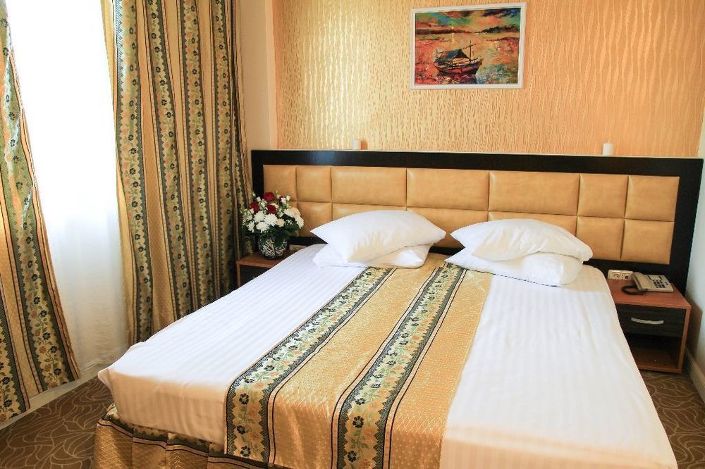 Best Western Hotel Lev Or I Bucareste Exterior foto