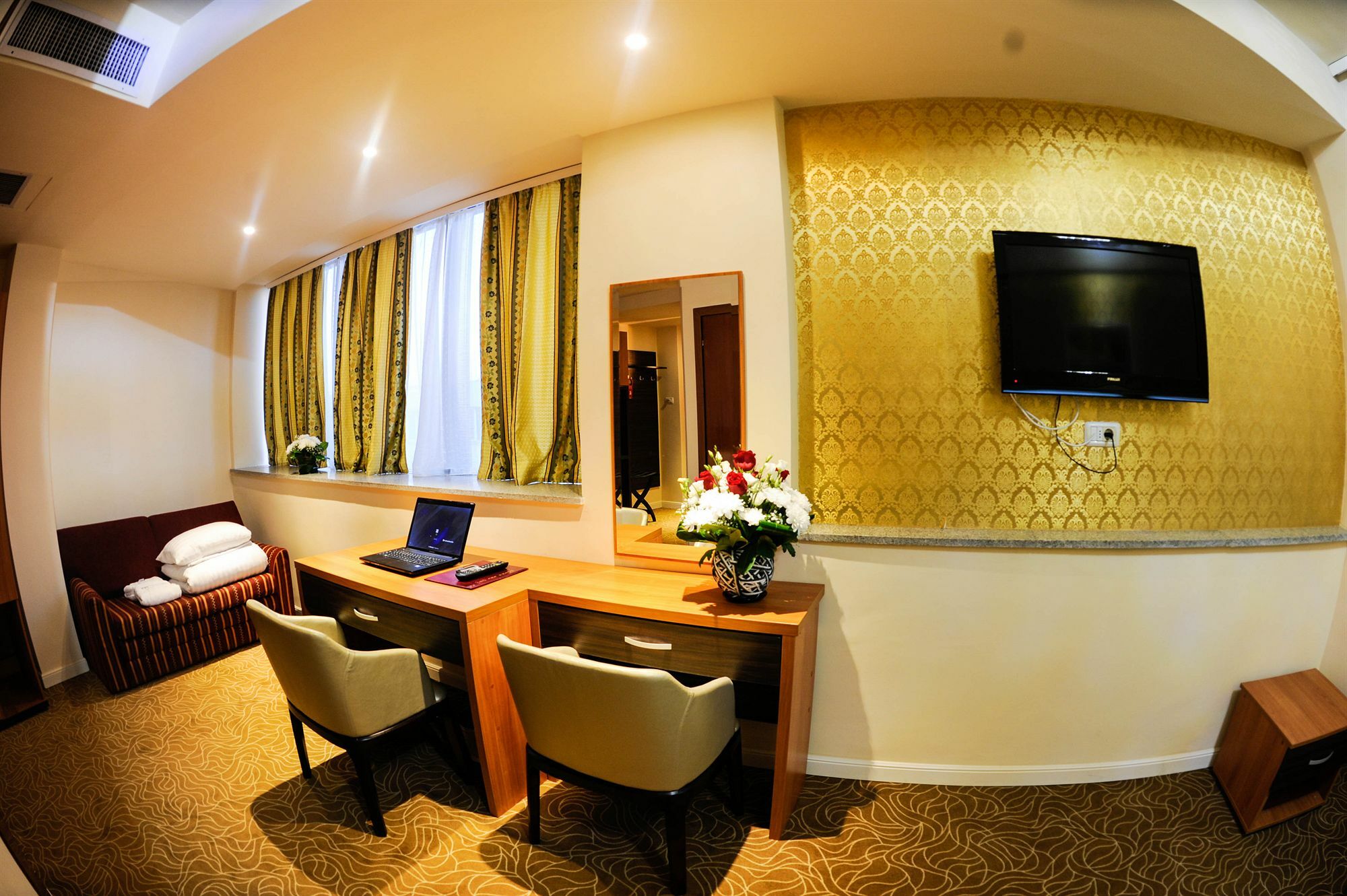 Best Western Hotel Lev Or I Bucareste Exterior foto